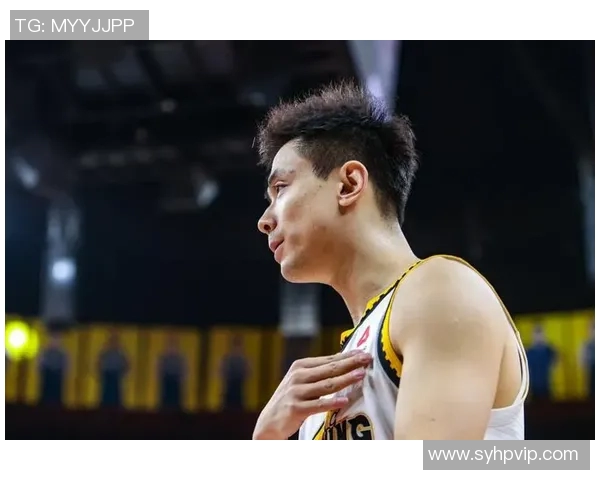 王静独家分享：深入解析足球技巧与战术心得，助你提升球场表现